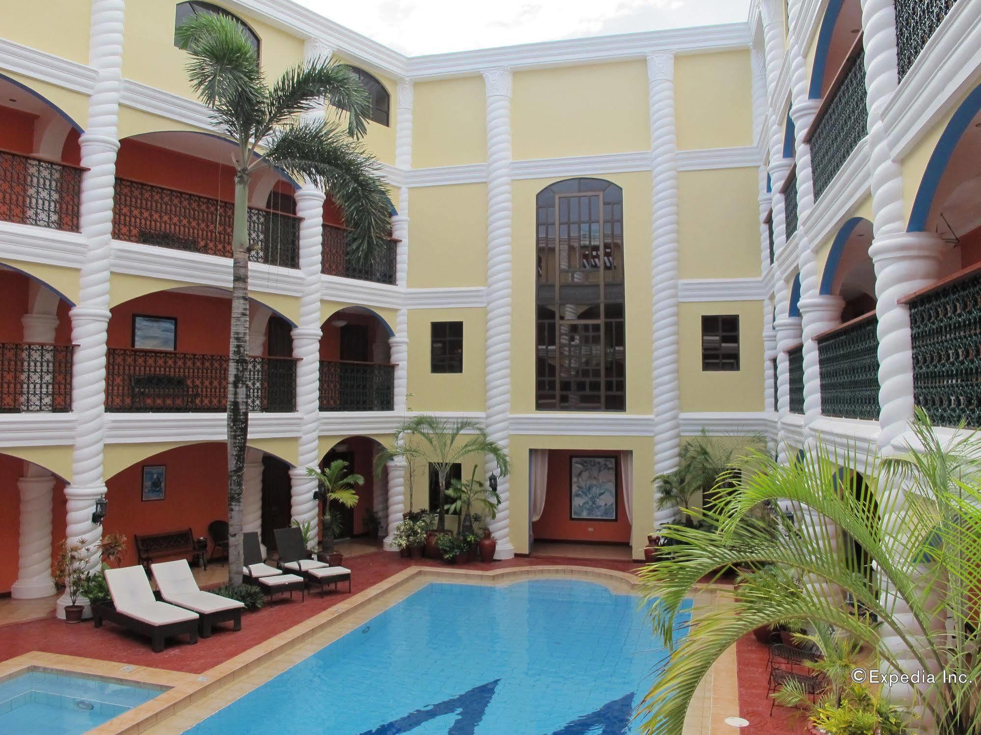 Marco Vincent Dive Resort Puerto Galera Exterior photo