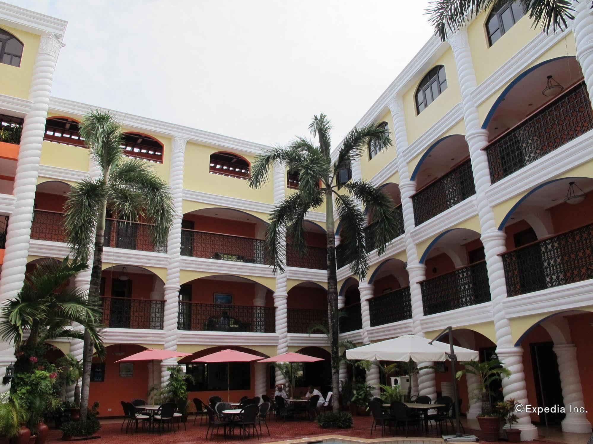 Marco Vincent Dive Resort Puerto Galera Exterior photo