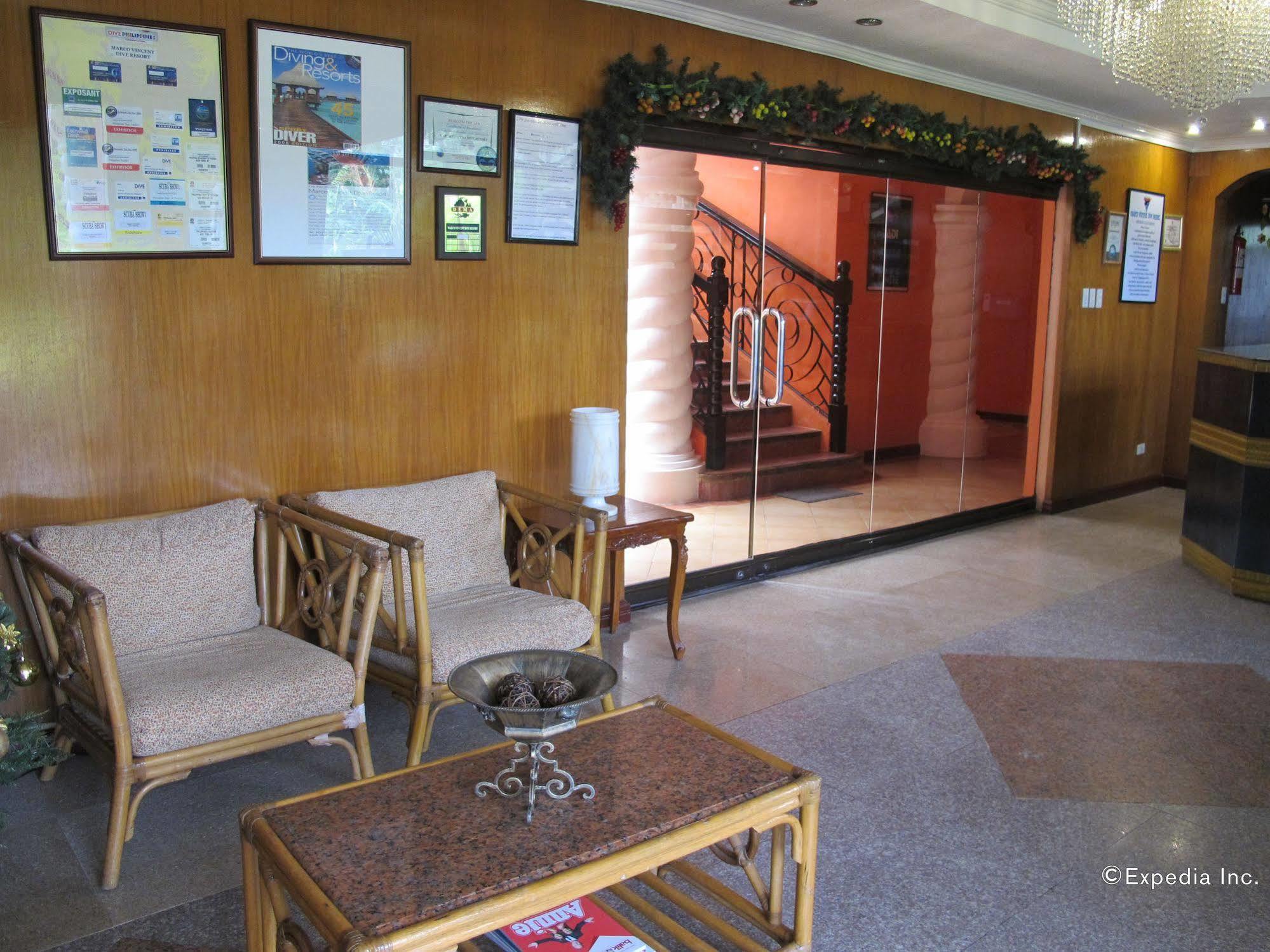 Marco Vincent Dive Resort Puerto Galera Exterior photo